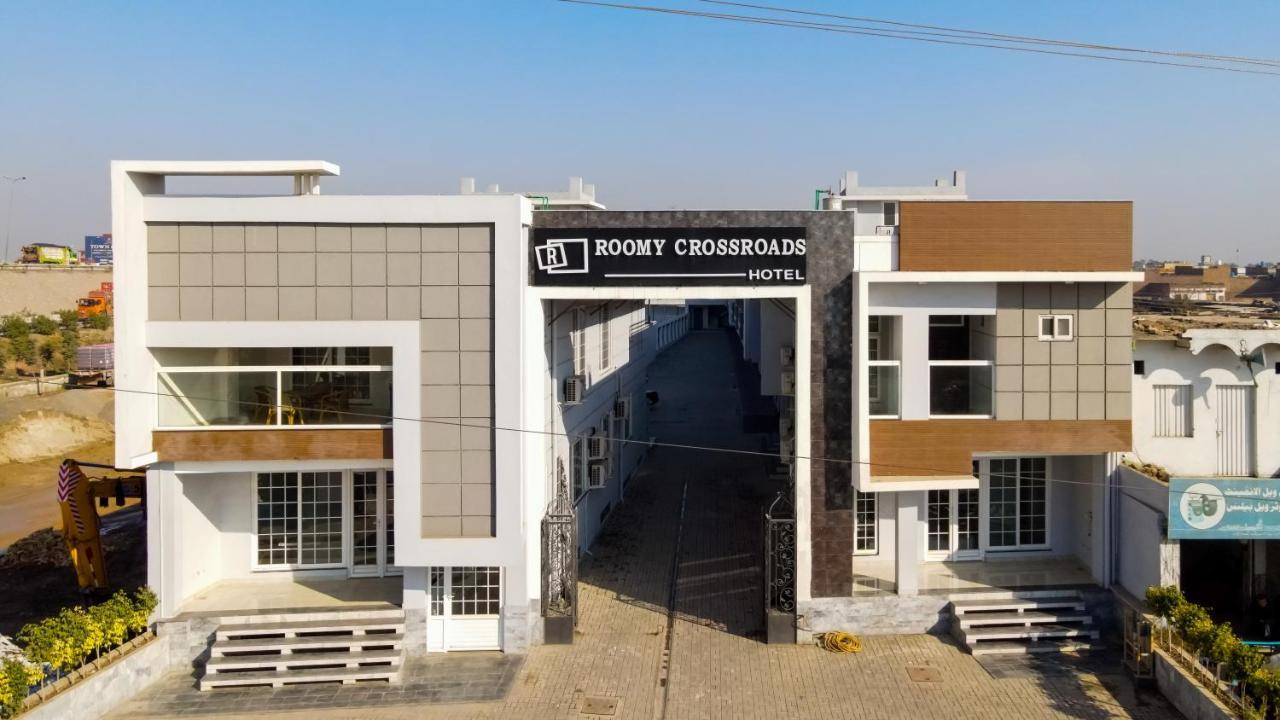 Roomy Crossroads Hotel, Peshawar Extérieur photo