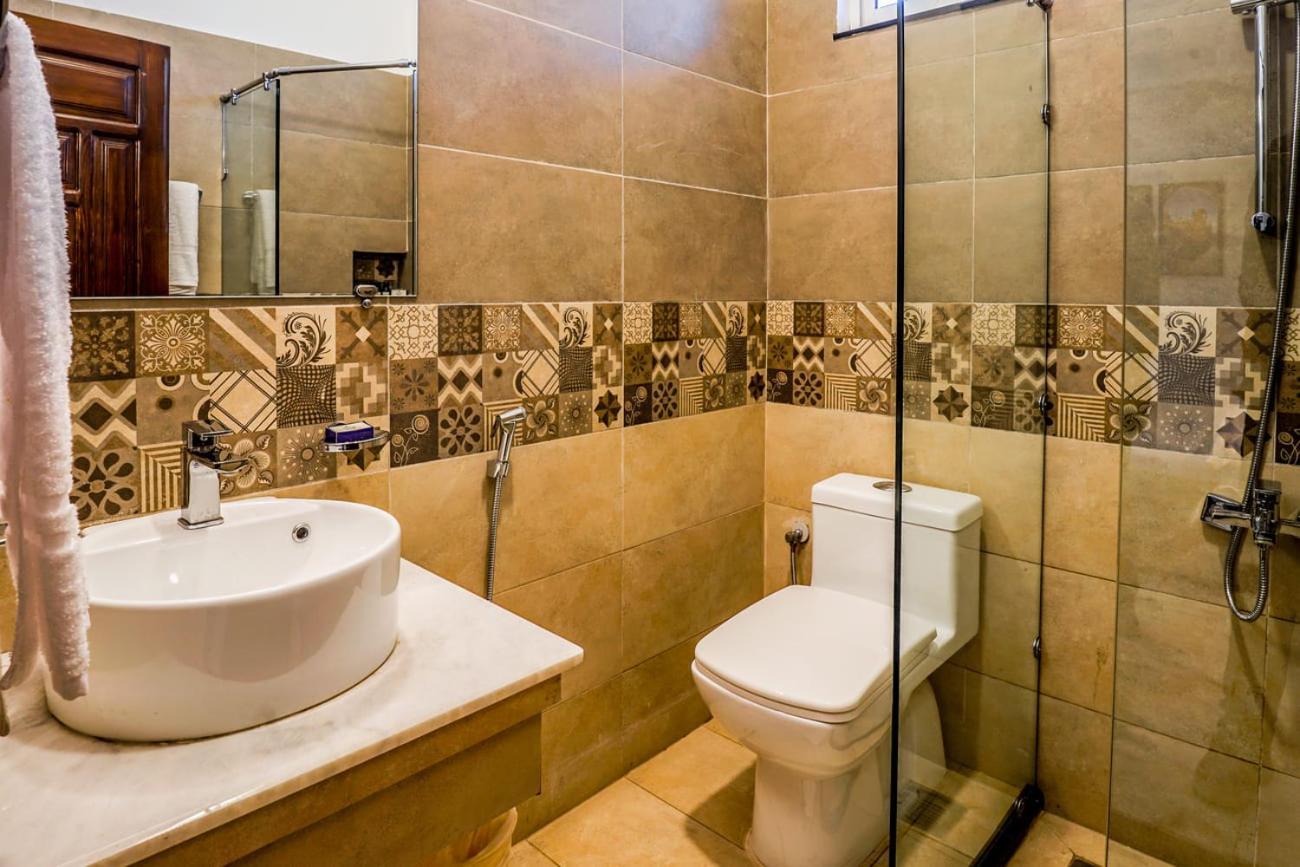Roomy Crossroads Hotel, Peshawar Extérieur photo