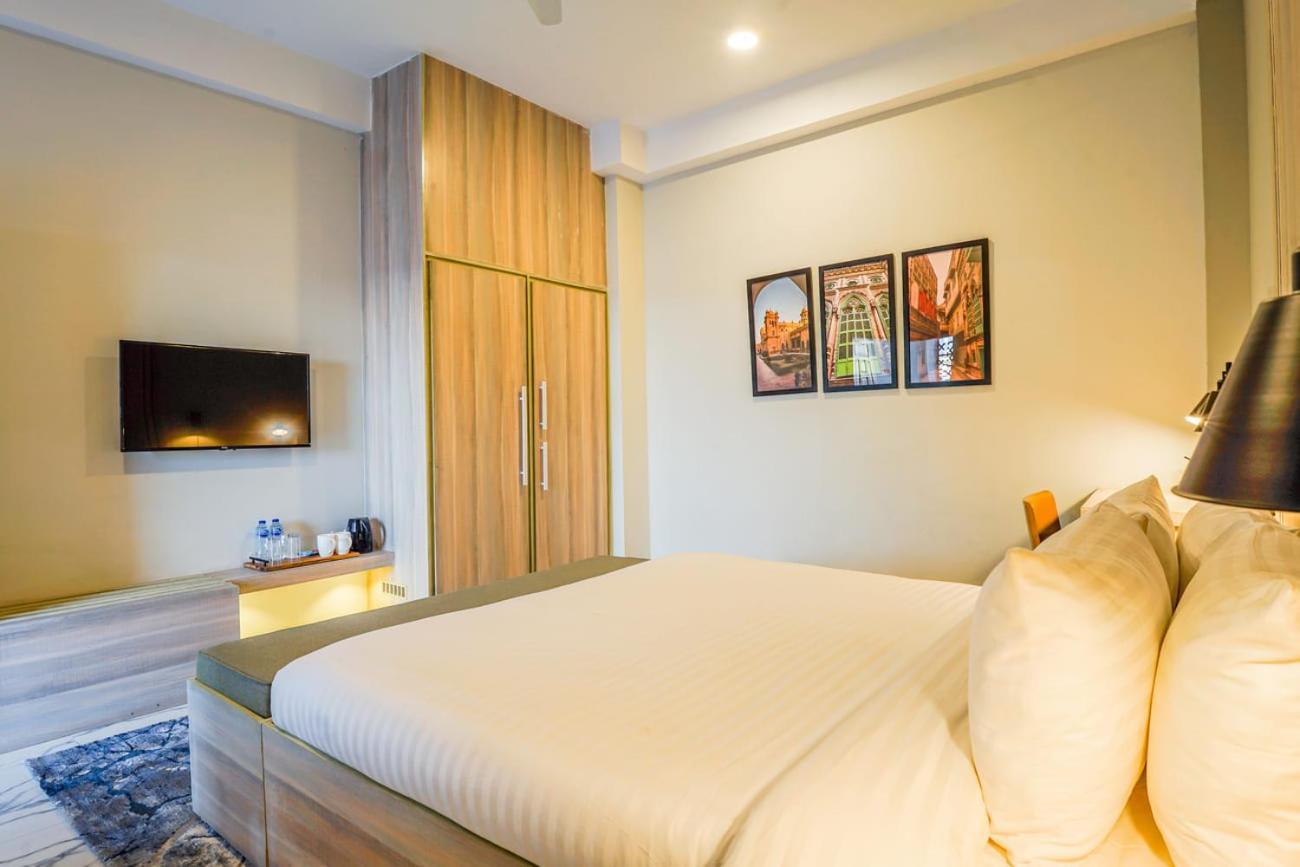 Roomy Crossroads Hotel, Peshawar Extérieur photo